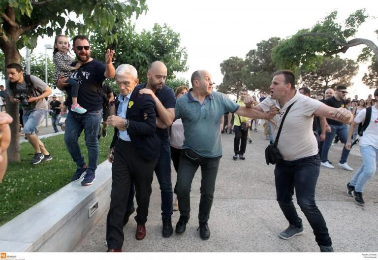 «Τούρκος…συμμορίτης και γλύφτης» – Τρελό βρίσιμο μέσω facebook από στέλεχος της ΝΔ για την επίθεση στον Μπουτάρη (εικόνες)